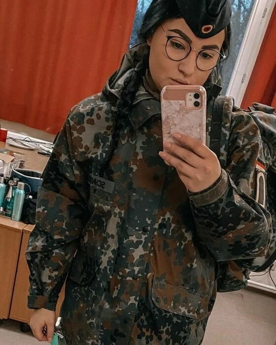 Elaina6678 Profile image 1