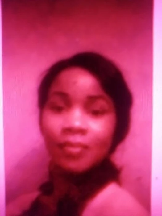 sarah____lovespanks Profile image 1