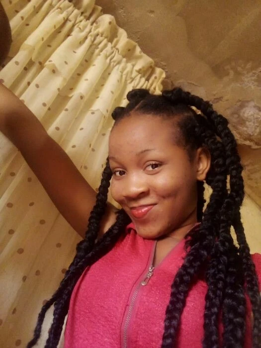 sarah____lovespanks Profile image 2