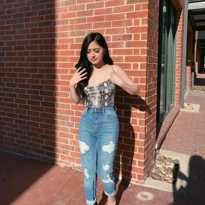 bostongirl222 Profile image 2