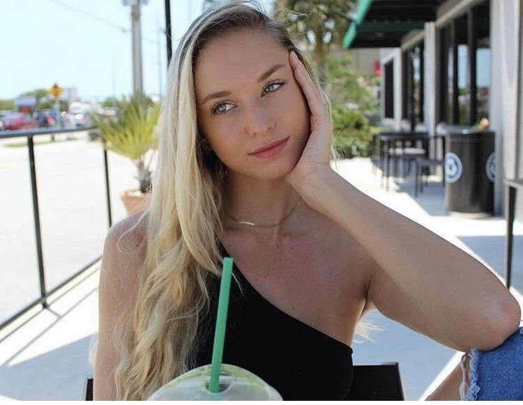 _sweethoneybear Profile image 2