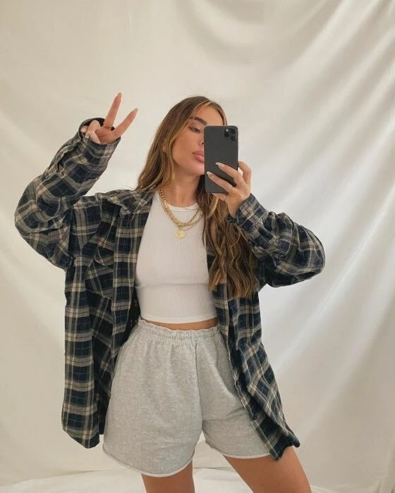 HL729 Profile image 1